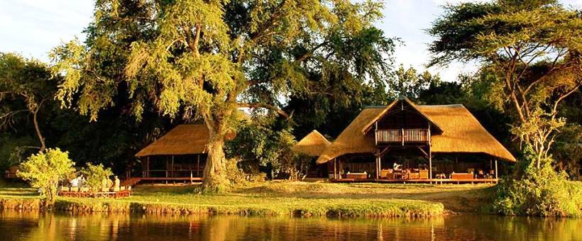 Chiawa Camp - www.PhotoSafaris.travel