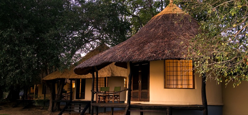 Nsefu Camp (South Luangwa National Park) Zambia - www.PhotoSafaris.travel