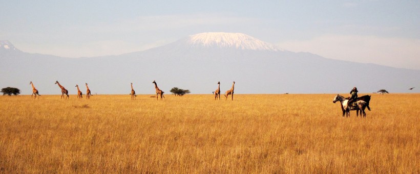 Ol Donyo Lodge (Amboseli National Park / Chyulu Hills Region) Kenya - www.PhotoSafaris.travel