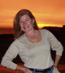 Terri New :  Co-Owner of Photosafaris.travel