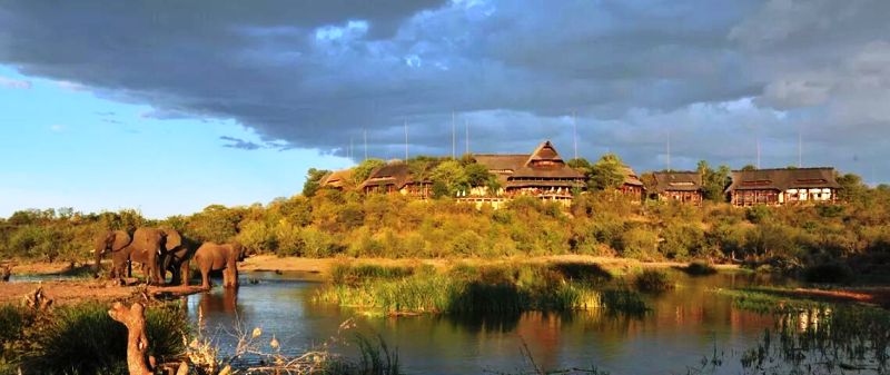 Victoria Falls Safari Lodge (Victoria Falls) Zimbabwe - www.PhotoSafaris.travel