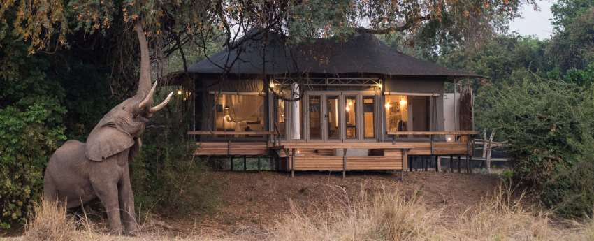 Chikwenya Safari Lodge (Mana Pools National Park) Zimbabwe - www.PhotoSafaris.travel