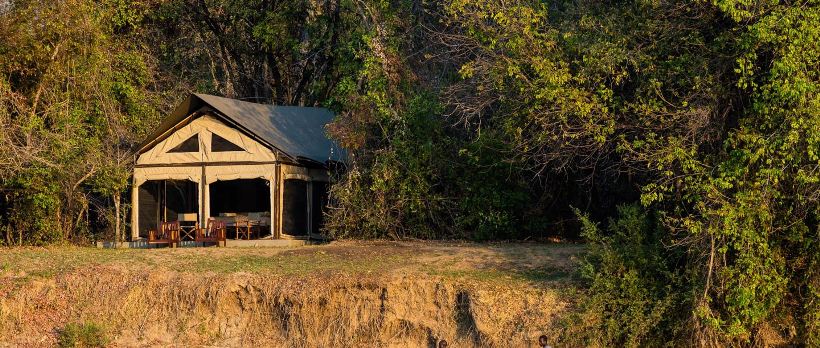 Luambe Camp (Luambe National Park) Zambia - www.PhotoSafaris.travel