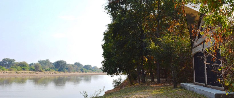 Luambe Camp (Luambe National Park) Zambia - www.PhotoSafaris.travel