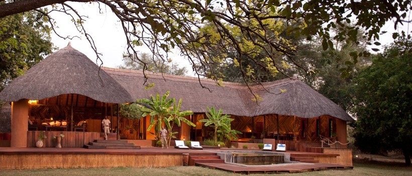 Luangwa River Camp (South Luangwa National Park) Zambia - www.PhotoSafaris.travel