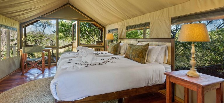 Saguni Safari lodge (Moremi / Okavango Delta) Botswana - www.PhotoSafaris.travel