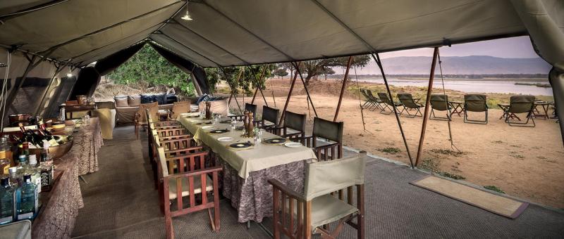 Zambezi Expeditions, Mana Pools - www.PhotoSafaris.travel